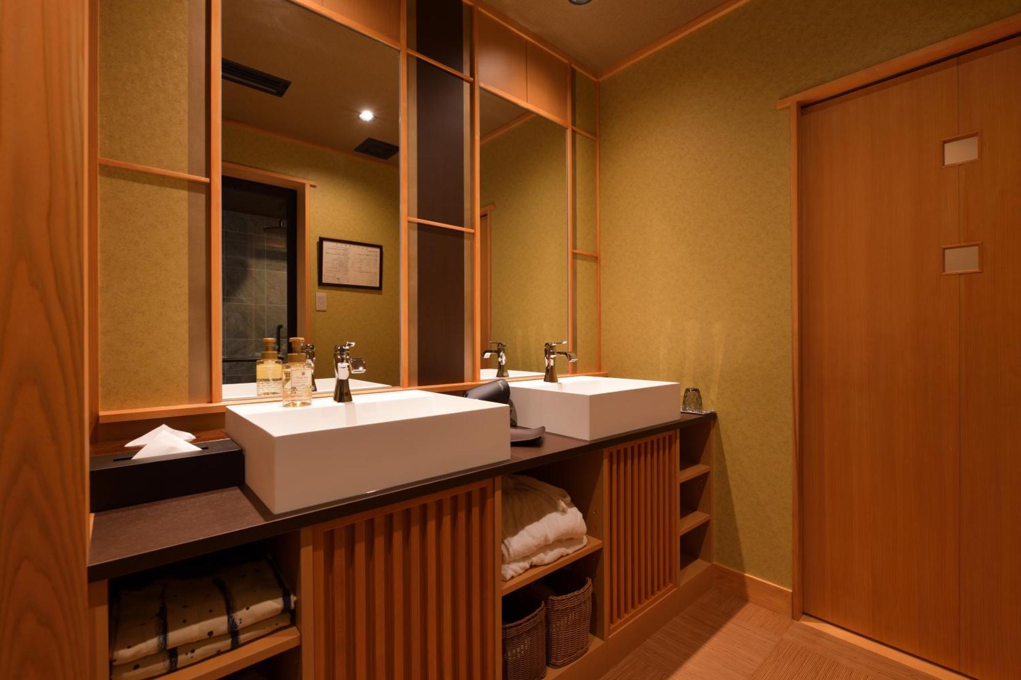 Tsuruya Hotel Nakanojo Luaran gambar